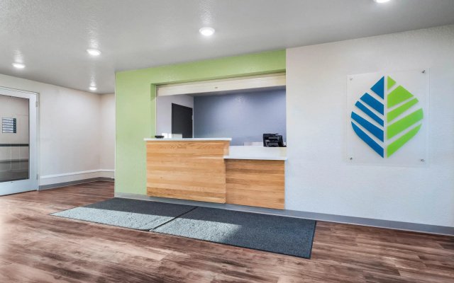 photo 2 of WoodSpring Suites Davenport FL