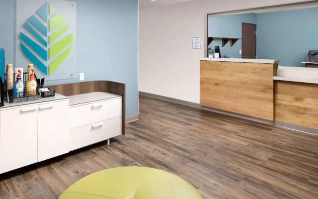 photo 2 of Woodspring Suites Deerfield Beach