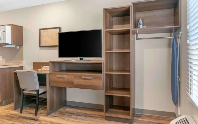 photo 3 of Extended Stay America Suites - Detroit - Rochester Hills