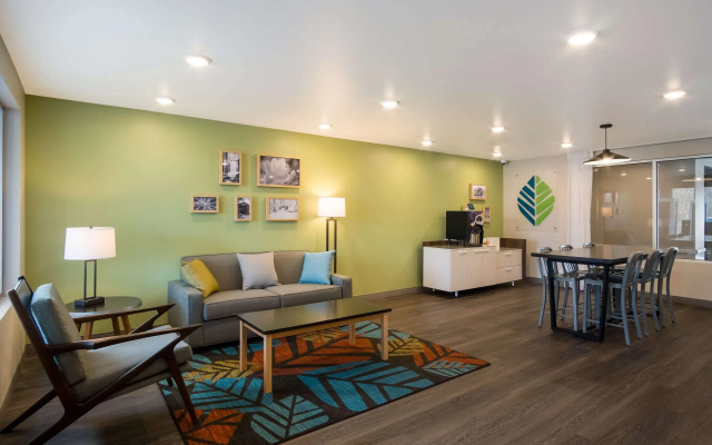 photo 2 of WoodSpring Suites Grand Rapids Kentwood
