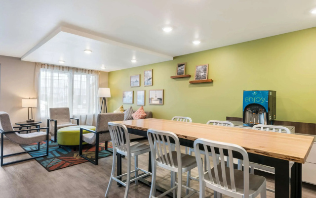 photo 3 of WoodSpring Suites Linden