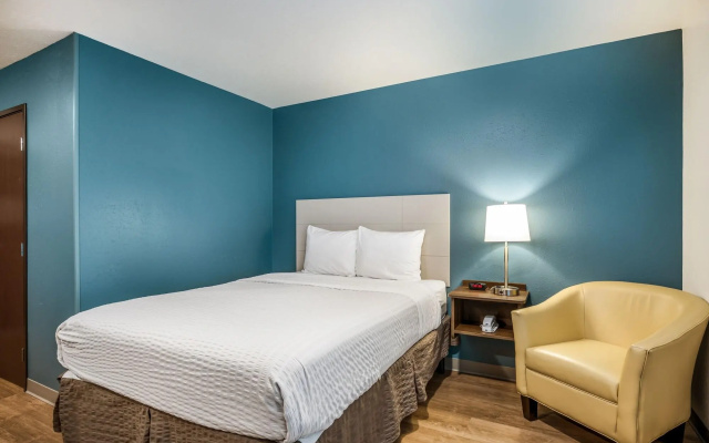 photo 2 of Woodspring Suites Littleton-South Denver