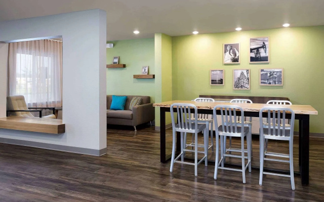 photo 4 of Candlewood Suites Pecos by IHG