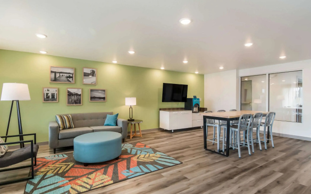 photo 3 of WoodSpring Suites Portland Vancouver