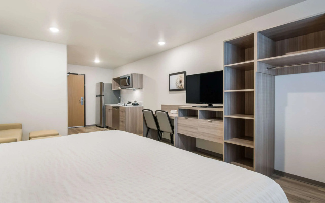 photo 5 of WoodSpring Suites Portland Vancouver