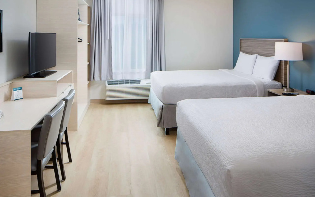 photo 4 of WoodSpring Suites Seattle Everett