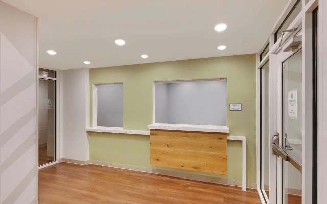 photo 2 of WoodSpring Suites Las Colinas - Northwest Dallas