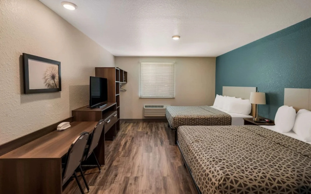 photo 2 of Woodspring Suites West Palm Beach