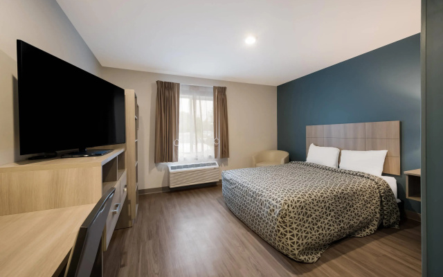 photo 4 of Woodspring Suites Wixom - Novi