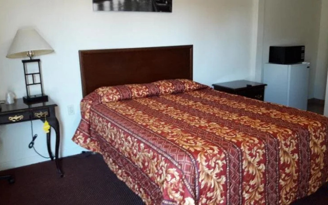 photo 3 of World Motel