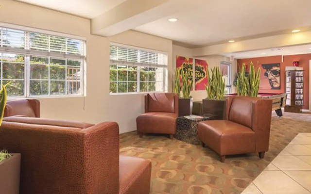 photo 2 of WorldMark Las Vegas Spencer Street