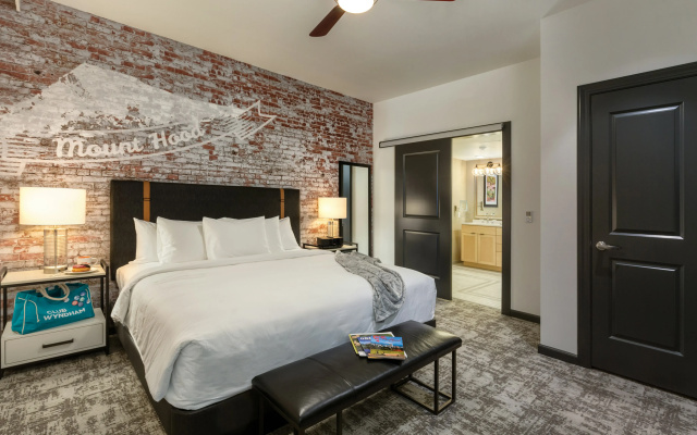 photo 4 of WorldMark Portland - Waterfront Park
