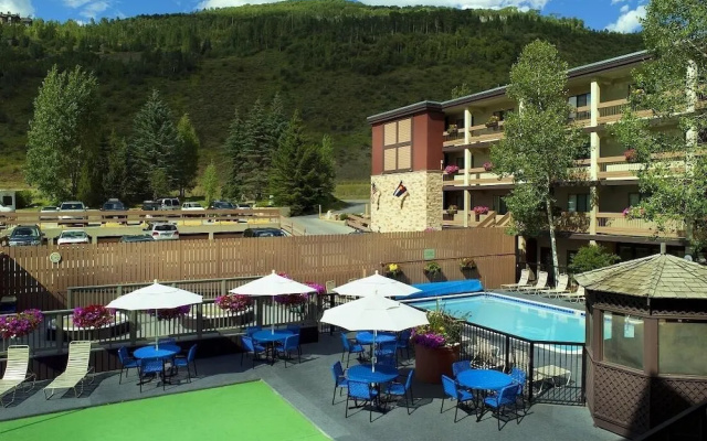 photo 5 of Newly Remodeled Condo Wren 201 with Creekside Views of Vail Mountain by RedAwning