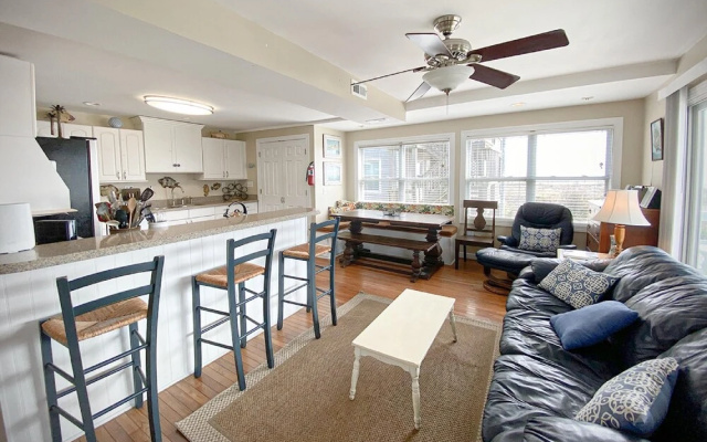 photo 2 of Wright Time Wright Place by Sea Scape Properties