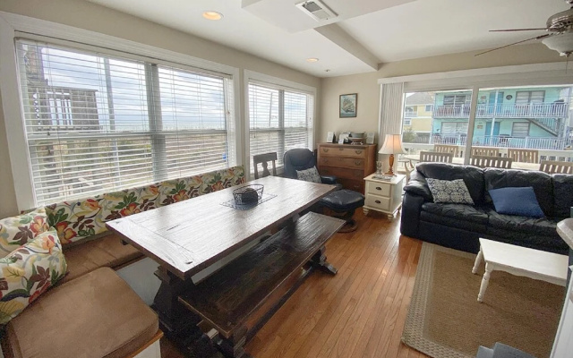 photo 4 of Wright Time Wright Place by Sea Scape Properties