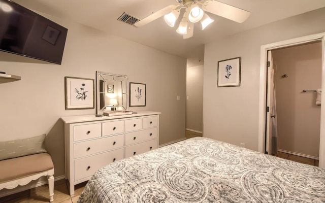 photo 4 of Ww F101 Slice Of Heaven 2 Bedroom Condo by RedAwning