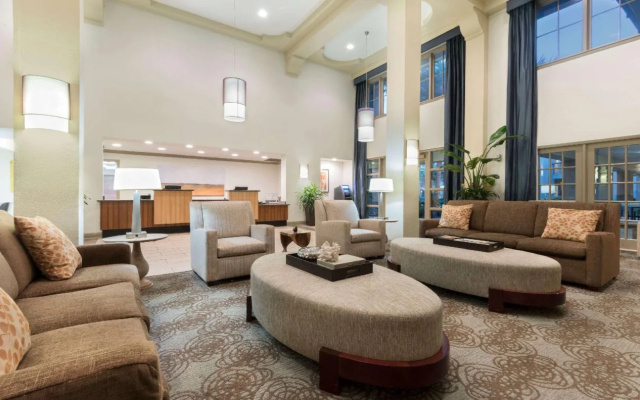 photo 2 of Comfort Suites Baton Rouge South I-10