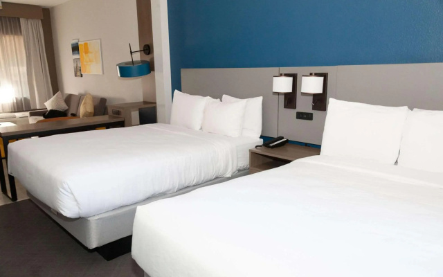 photo 3 of Comfort Suites Baton Rouge South I-10