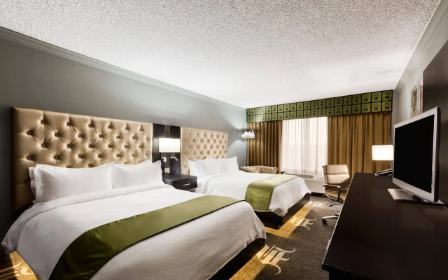 photo 5 of Holiday Inn Select North Dallas