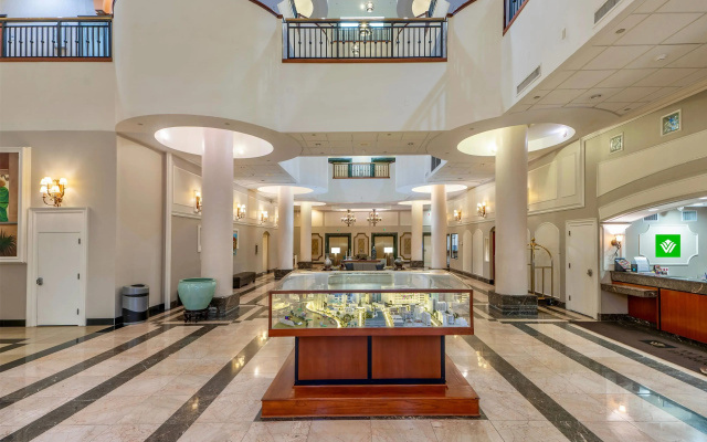 photo 2 of Wyndham Garden Hotel Baronne Plaza