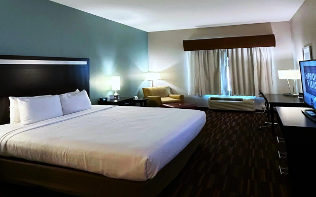 photo 4 of Wyndham Garden Lancaster CA