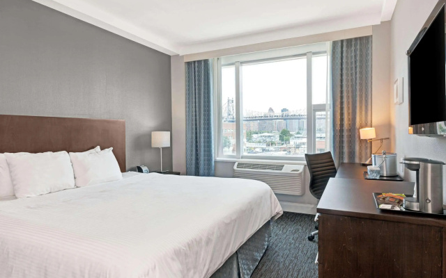 photo 4 of Wyndham Garden Long Island City
