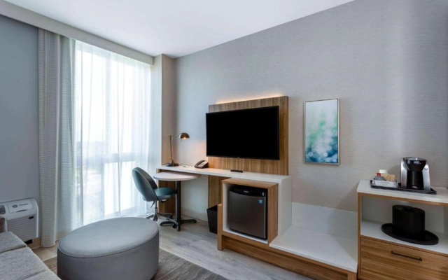 photo 5 of Wyndham Garden Miami International Airport