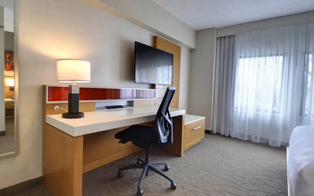 photo 3 of Wyndham Glenview Suites Chicago North