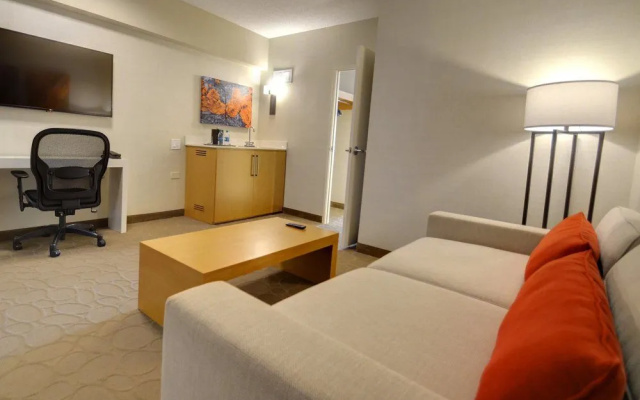photo 4 of Wyndham Glenview Suites Chicago North