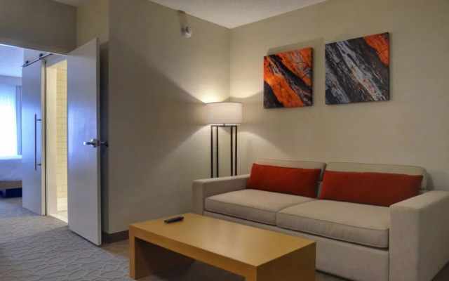 photo 5 of Wyndham Glenview Suites Chicago North