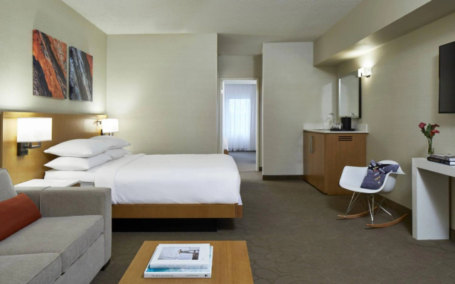 photo 3 of Renaissance Chicago Glenview Suites Hotel
