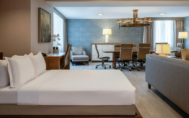 photo 5 of Wyndham Indianapolis Airport