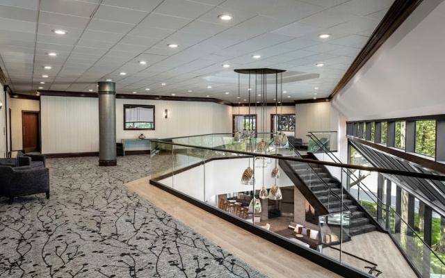 photo 2 of Wyndham Irvine-Orange County Airport