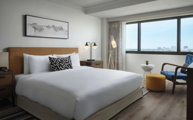 photo 5 of Wyndham Irvine-Orange County Airport