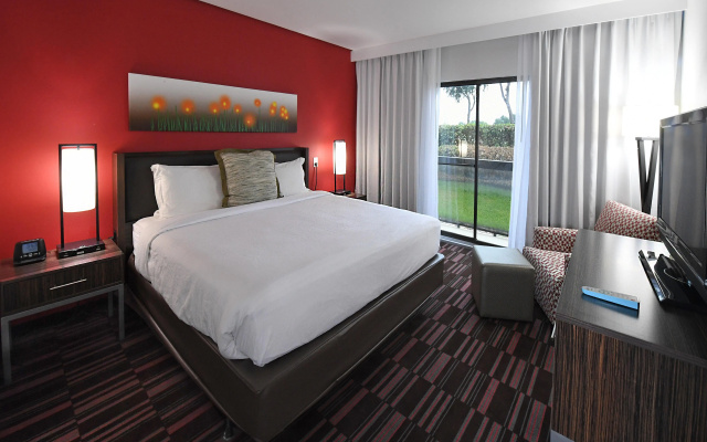 photo 4 of Holiday Inn Irving Las Colinas by IHG