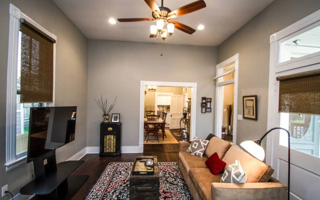 photo 5 of Restored Historic 2br/1.5ba House Near Downtown