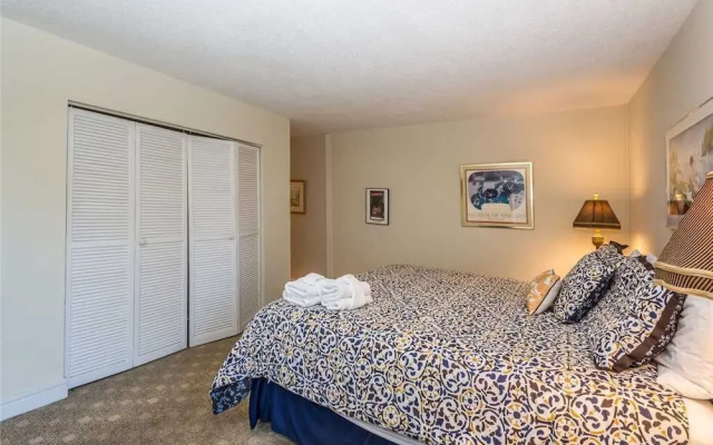 photo 4 of Xanadu 12B - Three Bedroom Condo