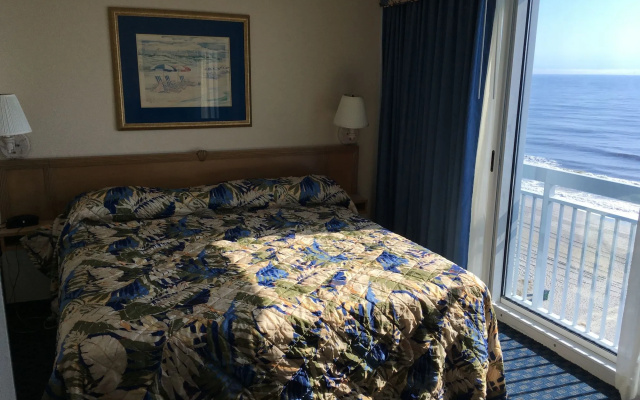 photo 2 of Yachtsman Resort