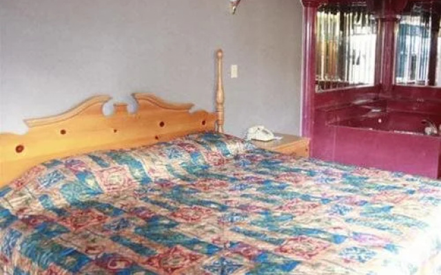 photo 3 of Yankee Clipper Motel
