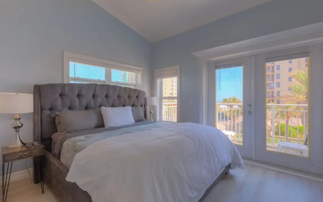 photo 5 of Yellow B - Pet Friendly - Beach Views