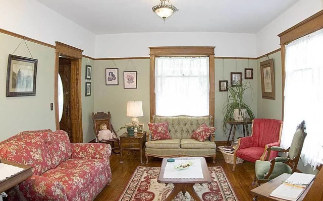 photo 5 of Yorkburg Manor