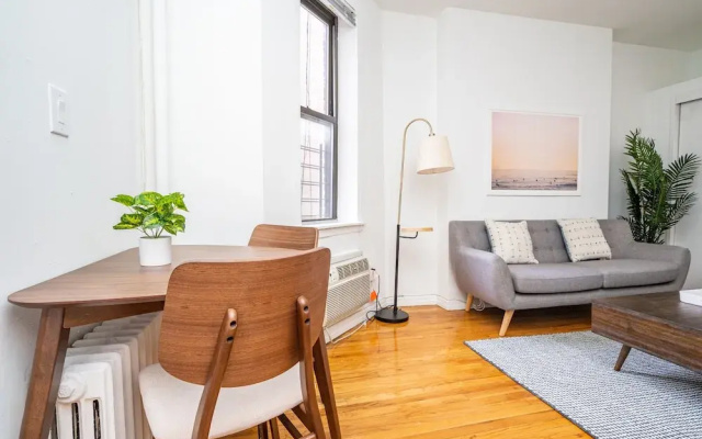 photo 3 of Yorkville Apartments -Upper East Side