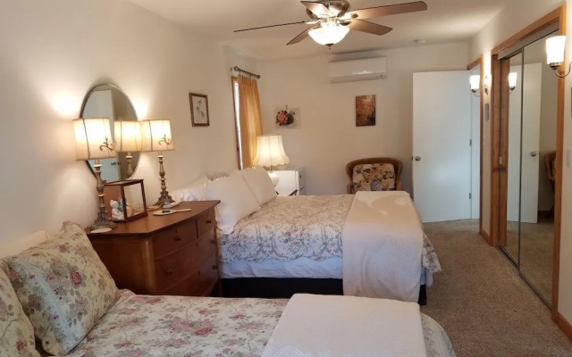 photo 2 of Yosemite Plaisance Bed & Breakfast
