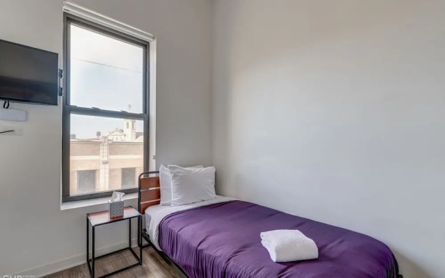 photo 2 of River West, Second Floor Chicago by 747 Lofts