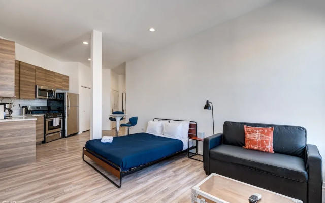 photo 3 of River West, Second Floor Chicago by 747 Lofts