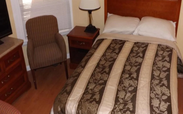 photo 3 of Elite Inn