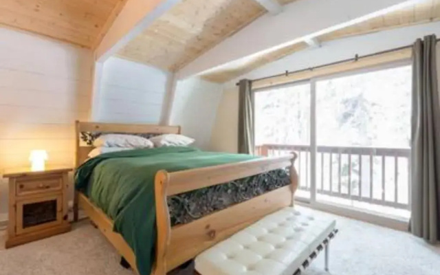 photo 4 of Zephyr by Avantstay Stylish Modified A Frame w/ Access To Tahoe Donner