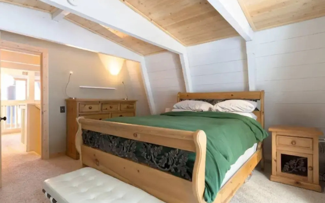 photo 3 of Zephyr by Avantstay Stylish Modified A Frame w/ Access To Tahoe Donner