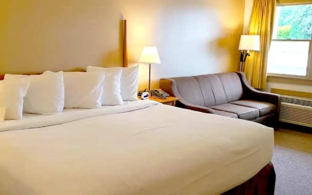photo 2 of Berlin Heritage Inn