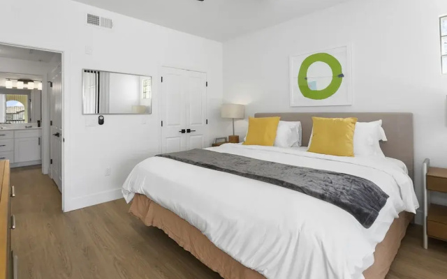 photo 3 of Zone LUXE